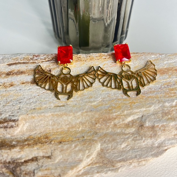 Elegant Ancient Egyptian Earrings - Scarab Winged Egyptian Beetle Earrings - Picture 4 of 8